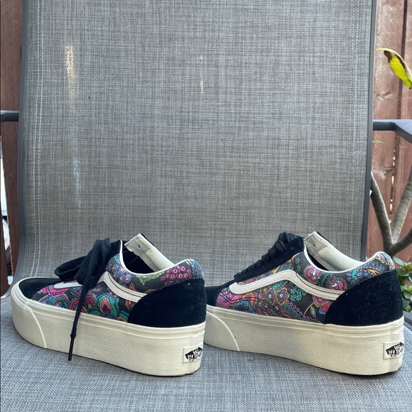 Vans Women's Black and Multicolor Sneakers - Picture 4 of 7